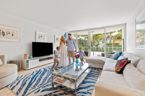 302-2295 S Ocean Boulevard, Palm Beach, FL, 33480 | Card Image