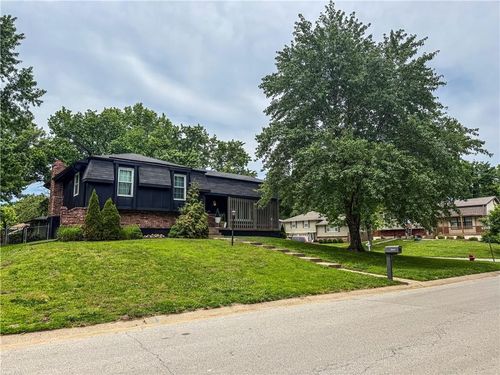 4928 Nw Fisk, Kansas City, MO, 64151-3142 | Card Image