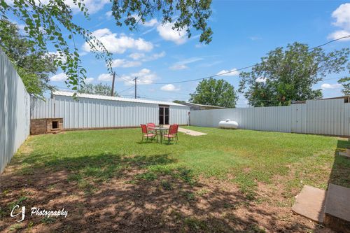231 Avenue L, Anson, TX, 79501-2401 | Card Image