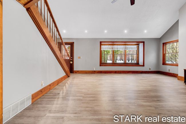 Cassie Hufnagel - 1493 W M20-8 | Image 9