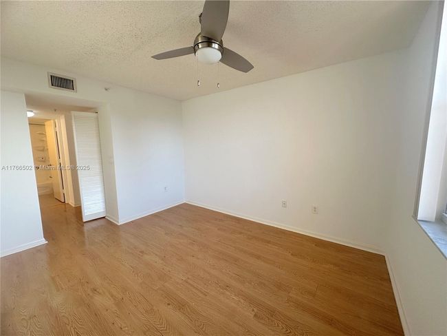 APT-302 - 2731 Ocean Club Blvd, Condo with 2 bedrooms, 2 bathrooms and null parking in Hollywood FL | Image 19