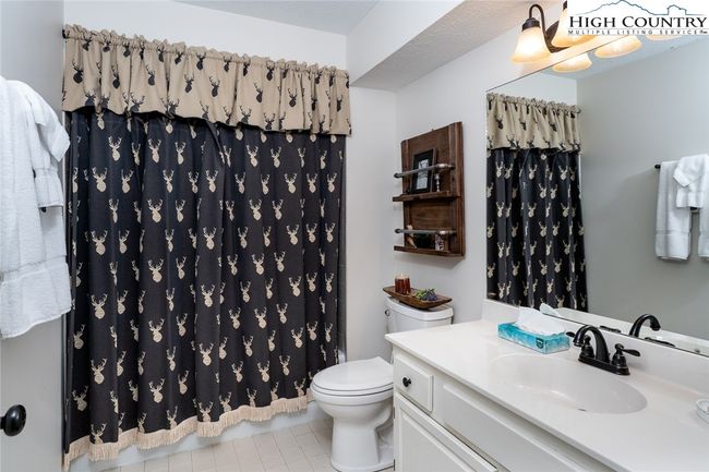 ROBIN-2 - 934 Chetola Lake Drive, Condo with 2 bedrooms, 2 bathrooms and null parking in Blowing Rock NC | Image 28