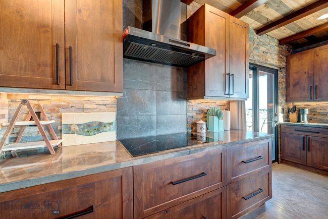 Under cabinet lighting | Image 13
