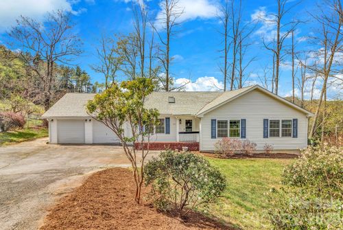 214 Lone Laurel Trl, Hendersonville, NC, 28792-3406 | Card Image
