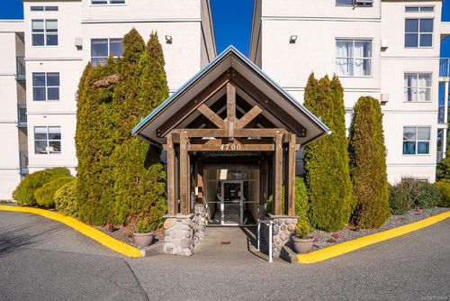 406-4700 Uplands Dr, Nanaimo, BC, V9T5V1 | Card Image