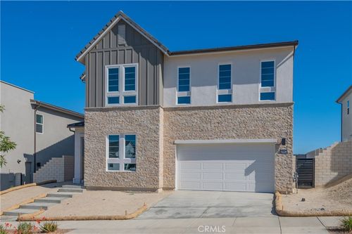 27562 Juniper Ln, Valencia, CA, 91381-1764 | Card Image