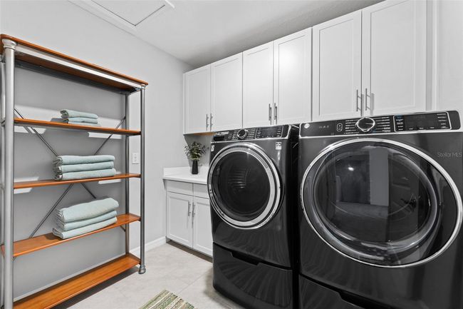 Laundry | Image 40