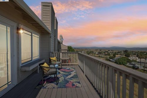 323 Rosemarie Pl, Bay Point, CA, 94565-6707 | Card Image