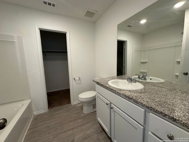 14807 Brandy Bnd, House other with 4 bedrooms, 3 bathrooms and null parking in San Antonio TX | Image 16