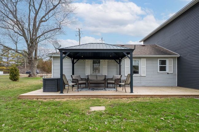 657 49 Highway, House other with 3 bedrooms, 2 bathrooms and 5 parking in Prince Edward County ON | Image 37