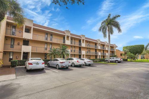 101-5801 Coral Lake Dr, Pompano Beach, FL, 33063 | Card Image