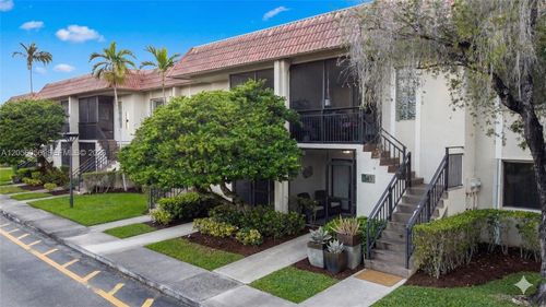 105-310 Lakeview Dr, Weston, FL, 33326-1338 | Card Image