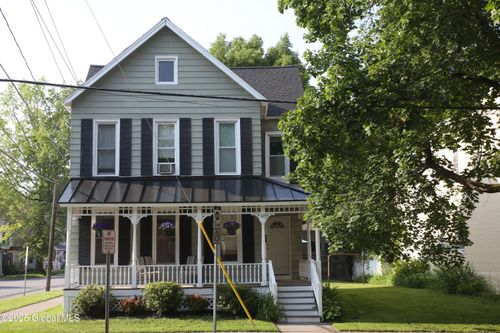 67 Van Dam St, Saratoga Springs, NY, 12866-2090 | Card Image