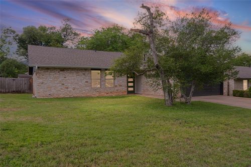 810 Stillhouse Spg, Round Rock, TX, 78681-2547 | Card Image