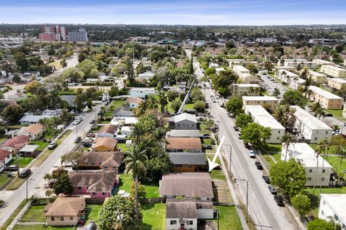 250 Nw 83rd St, Miami, FL, 33150-2661 | Card Image