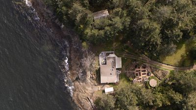 281 Bellhouse Rd, House other with 4 bedrooms, 3 bathrooms and 6 parking in Galiano Island BC | Image 3