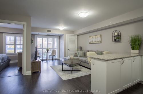 201-481 Rupert Ave, Stouffville, ON, L4A1Y7 | Card Image