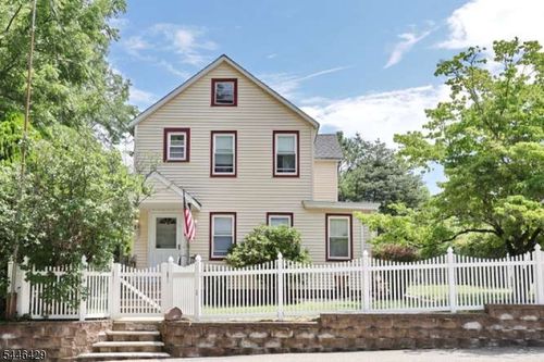 24 New St, Butler, NJ, 07405-1309 | Card Image