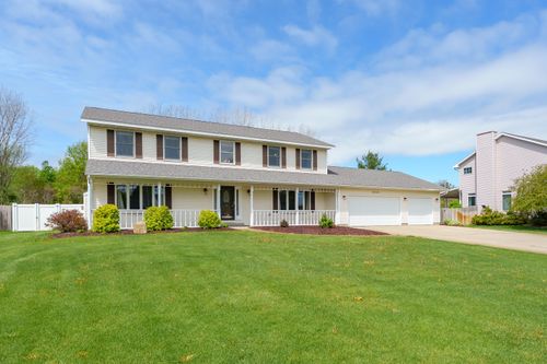 4218 Courtney St, Saint Joseph, MI, 49085-9678 | Card Image