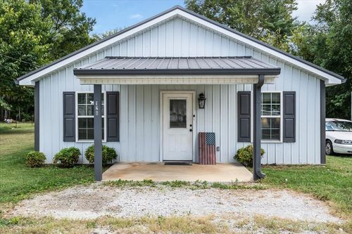 126 Walnut St, Cowan, TN, 37318-3131 | Card Image