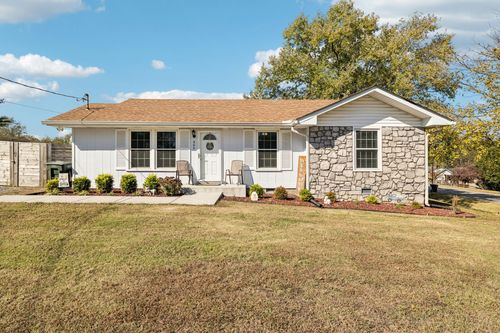 900 Ridge W, Hermitage, TN, 37076-1027 | Card Image
