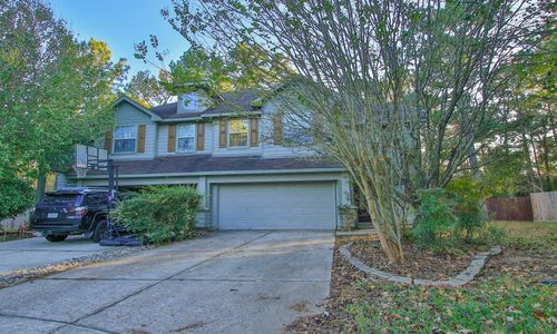 11 Aquiline Oaks Pl, The Woodlands, TX, 77382-5417 | Card Image