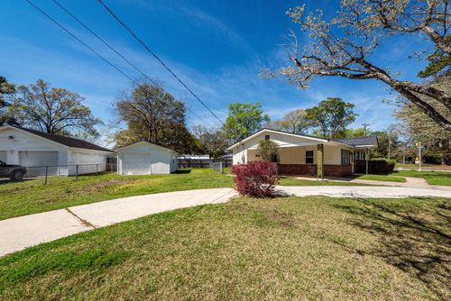 903 Yorktown Drive, Charleston, SC, 29412 | Card Image