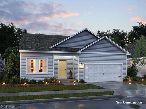105 Harvest Way, Elyria, OH, 44035-7807 | Card Image