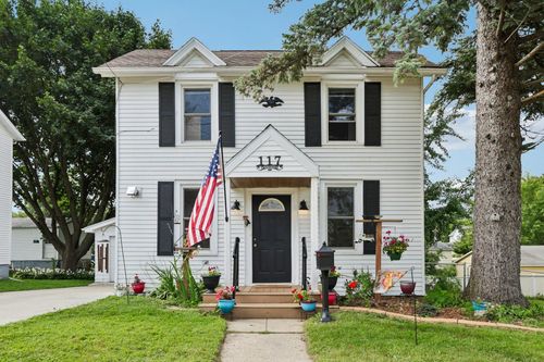117 E Milwaukee St, Stoughton, WI, 53589-2427 | Card Image