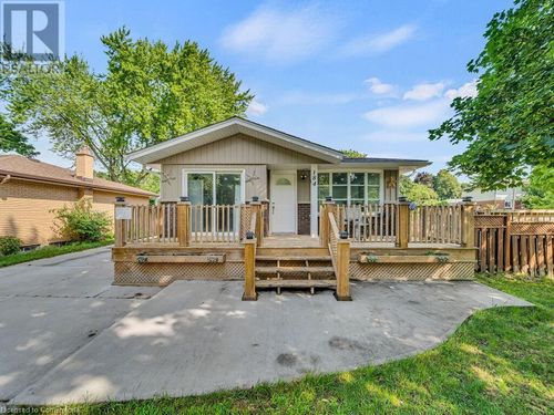 184 Cedarvale Cres, Waterloo, ON, N2L4T2 | Card Image