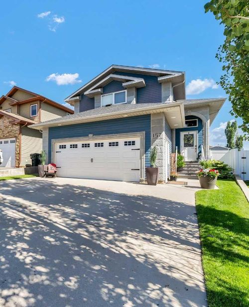 157 Ranchman Crescent Ne, Medicine Hat, AB, T1C0E4 | Card Image