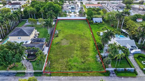 365 Nw 128th Ave, Miami, FL, 33182-1125 | Card Image