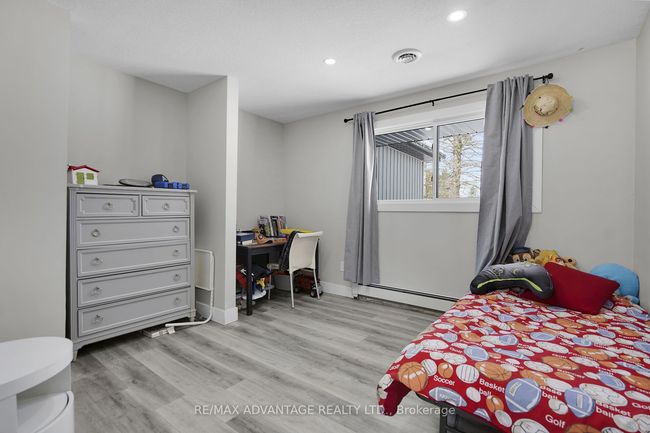 9755 Longwoods Rd, House other with 5 bedrooms, 3 bathrooms and 4 parking in London ON | Image 23