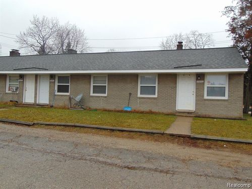 3461 Duffield St, White Lake, MI, 48383-1715 | Card Image