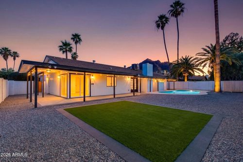 2324 E Cortez St, Phoenix, AZ, 85028-1713 | Card Image