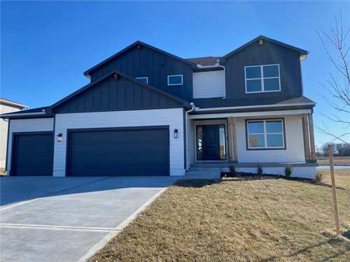 18703 W 193rd St, Spring Hill, KS, 66083-8623 | Card Image