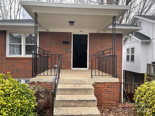 206 N Sunset Dr, Winston Salem, NC, 27101-2644 | Card Image