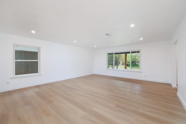 7211 Bucknell Dr, House other with 4 bedrooms, 4 bathrooms and null parking in Dallas TX | Image 9
