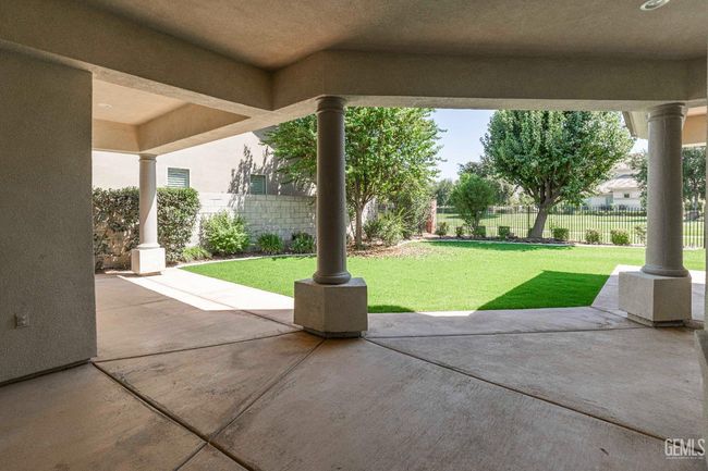 2416 Edingal Dr, House other with 4 bedrooms, 3 bathrooms and null parking in Bakersfield CA | Image 43