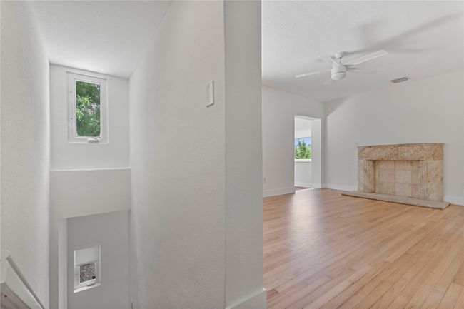 2356 Sw 16 Th Ave, Townhouse with 4 bedrooms, 3 bathrooms and null parking in Miami FL | Image 30