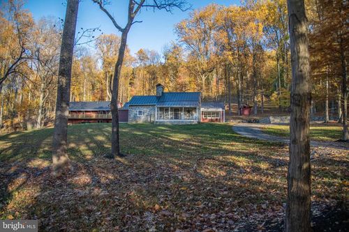 36697 Heskett Ln, HILLSBORO, VA, 20132-2731 | Card Image
