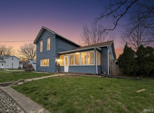 1208 W Quincy St, Garrett, IN, 46738-1225 | Card Image