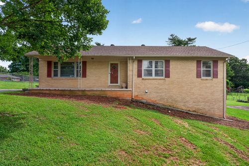 116 Westwood 5th Ave, McMinnville, TN, 37110-3041 | Card Image