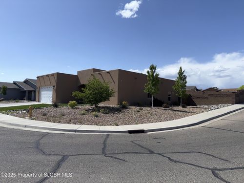 4780 Skyhawk Dr, Farmington, NM, 87401-5438 | Card Image