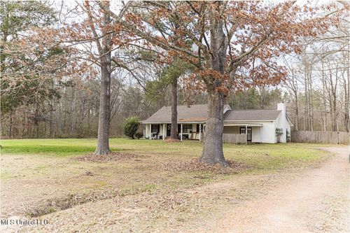 2596 Tank Rd, Terry, MS, 39170-8398 | Card Image