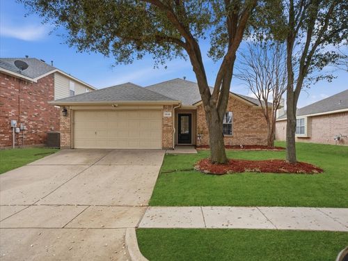 1039 Wood Brook Dr, Grand Prairie, TX, 75052-8836 | Card Image