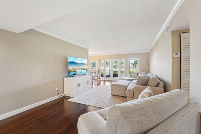 APT-101 - 100 Pelican Pointe Dr, Condo with 2 bedrooms, 2 bathrooms and null parking in Delray Beach FL | Image 6