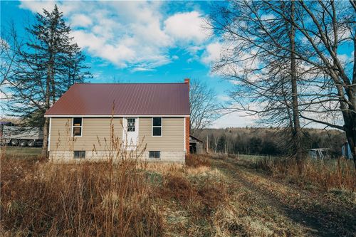 15103 Route 422 Hwy E, Strongstown, PA, 15957-9404 | Card Image