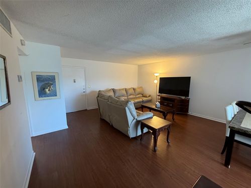 402-4042 Nw 19th St, Lauderhill, FL, 33313-7064 | Card Image
