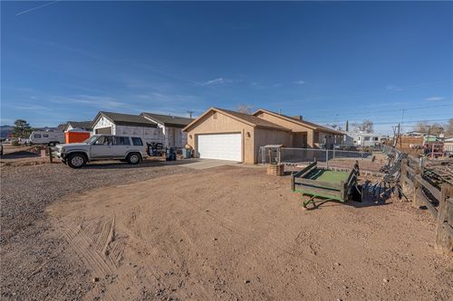 3147 E Thompson Ave, Kingman, AZ, 86409-2123 | Card Image